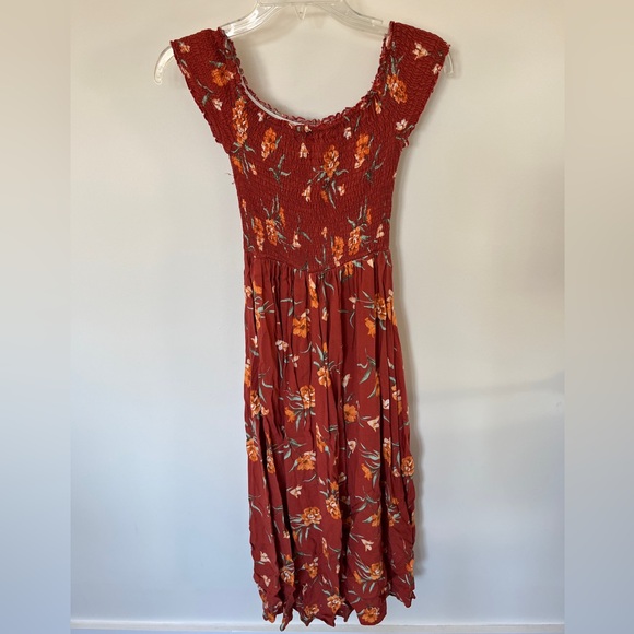 Floral Maxi Dress - Picture 2 of 7